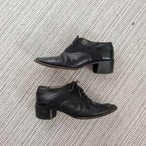 Vintage Vero Cuoio Italian Leather Heeled Oxfords